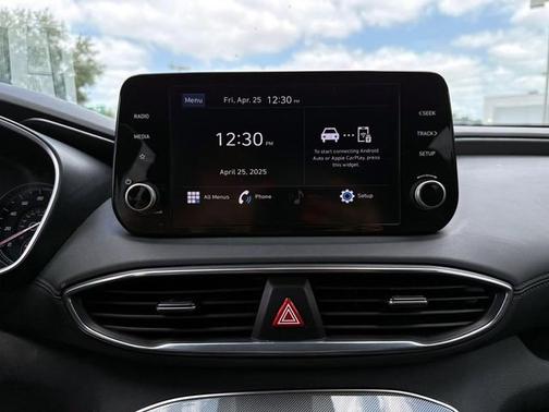 2023 Hyundai SANTA FE SE