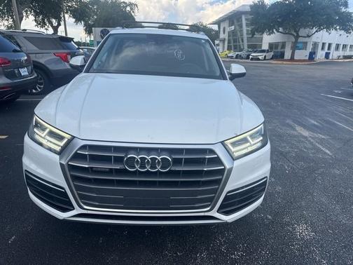 2018 Audi Q5 2.0T Premium Plus