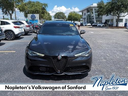2023 Alfa Romeo Giulia Estrema