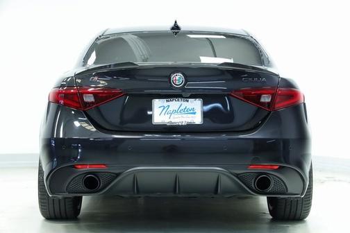 2023 Alfa Romeo Giulia Estrema