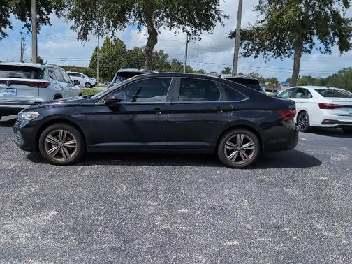 2022 Volkswagen Jetta SE