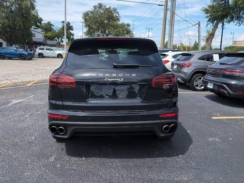 2018 Porsche Cayenne E-Hybrid S