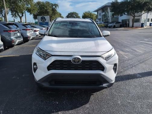 2020 Toyota RAV4 XLE Premium