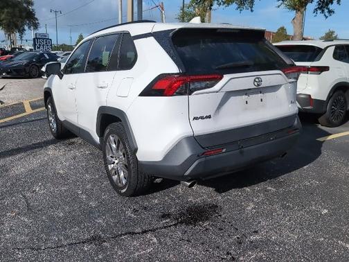 2020 Toyota RAV4 XLE Premium
