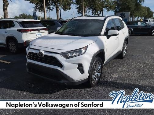 2020 Toyota RAV4 XLE Premium