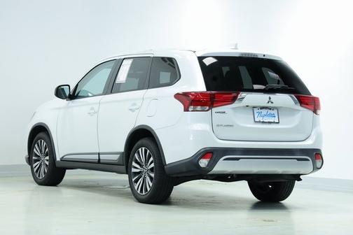 2020 Mitsubishi Outlander ES