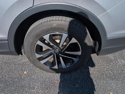2023 Volkswagen Tiguan S