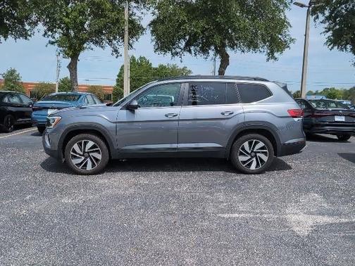 Gray 2024 Volkswagen Atlas 2.0T SE w/Technology