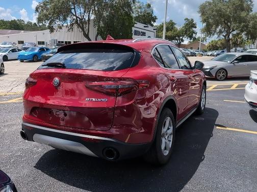 2020 Alfa Romeo Stelvio Base