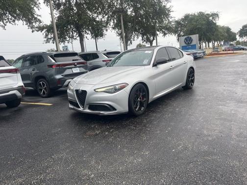 2020 Alfa Romeo Giulia Base