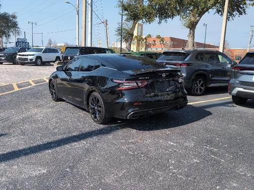 2021 Nissan Maxima SR