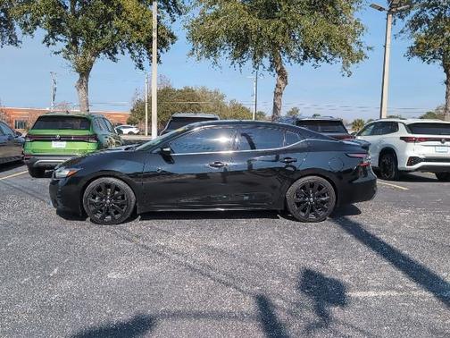 2021 Nissan Maxima SR