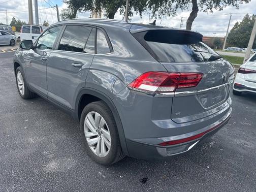 2022 Volkswagen Atlas Cross Sport 2.0T SE w/Technology