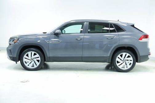 2022 Volkswagen Atlas Cross Sport 2.0T SE w/Technology