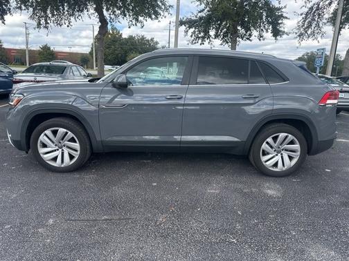 2022 Volkswagen Atlas Cross Sport 2.0T SE w/Technology