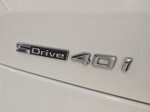 Alpine White 2023 BMW X5 sDrive40i