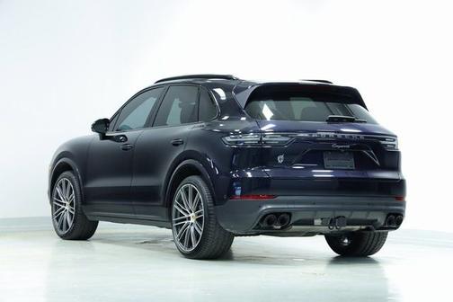 2022 Porsche Cayenne Platinum Edition