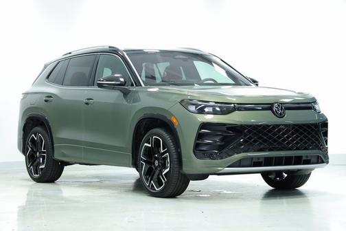 2026 Volkswagen Tiguan SEL R-Line Turbo