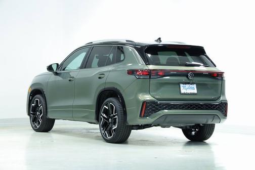 2026 Volkswagen Tiguan SEL R-Line Turbo