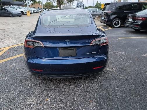 Blue 2022 Tesla Model 3 Long Range