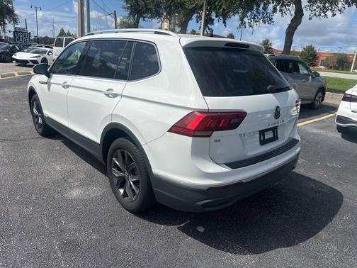 2022 Volkswagen Tiguan SE