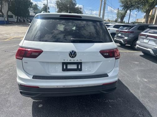 2022 Volkswagen Tiguan SE