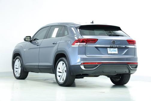 2022 Volkswagen Atlas Cross Sport 2.0T SE w/Technology