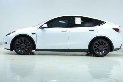 White 2024 Tesla Model Y Performance