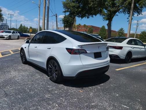White 2024 Tesla Model Y Performance