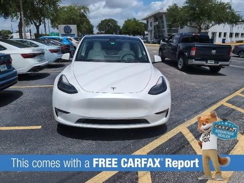 White 2022 Tesla Model Y Performance