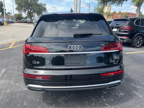 2024 Audi Q5 S line Premium Plus