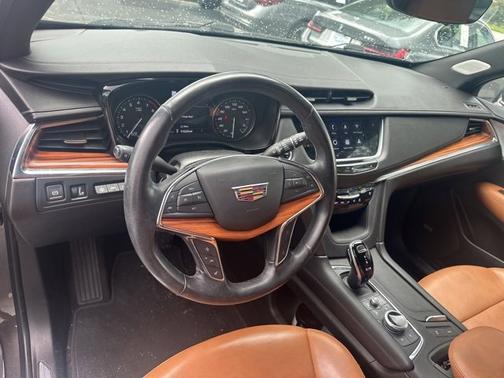 2020 Cadillac XT5 Premium Luxury FWD