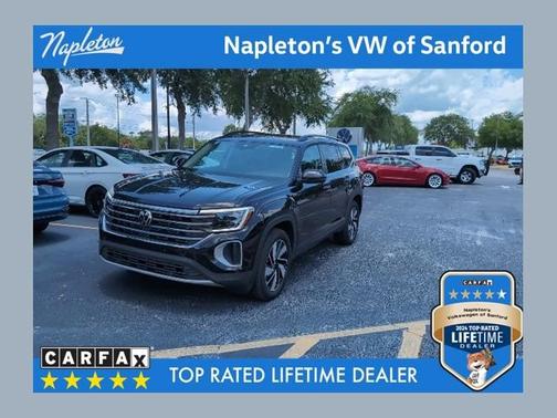 Deep Black Pearl 2025 Volkswagen Atlas 2.0T SE w/Technology