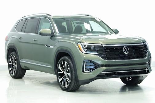 2025 Volkswagen Atlas 2.0T SEL Premium R-Line