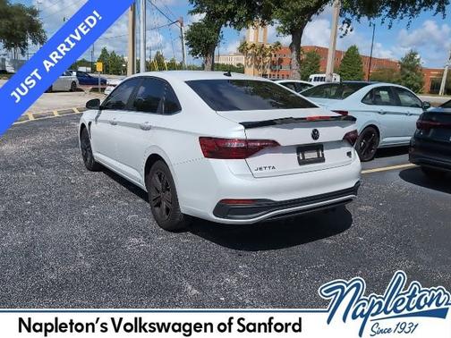 Opal White 2024 Volkswagen Jetta SE