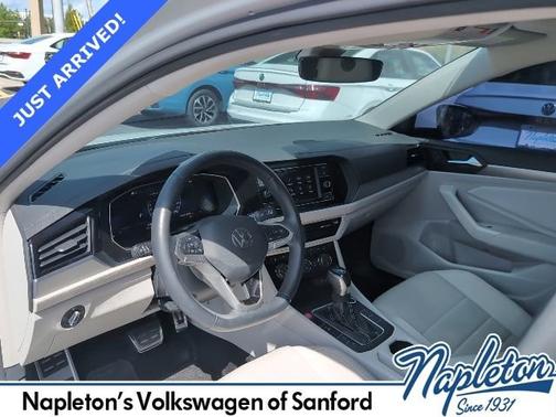 Opal White 2024 Volkswagen Jetta SE