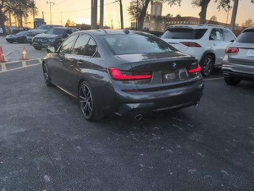 2019 BMW 330 330i