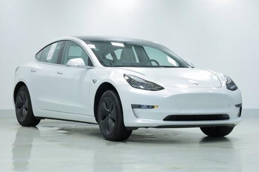 2019 Tesla Model 3 Standard Range Plus