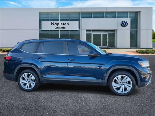 2022 Volkswagen Atlas 3.6L V6 SE w/Technology