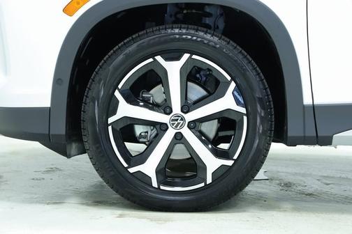 2025 Volkswagen Tiguan SE