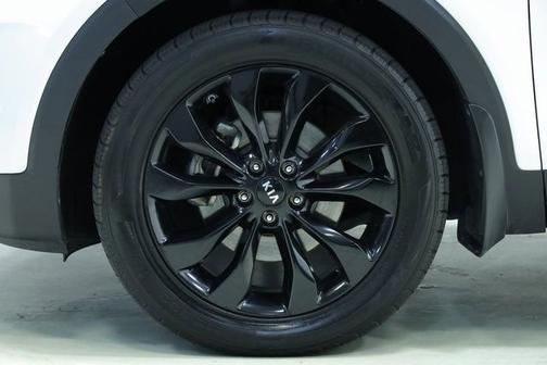 2019 Kia Sorento S V6