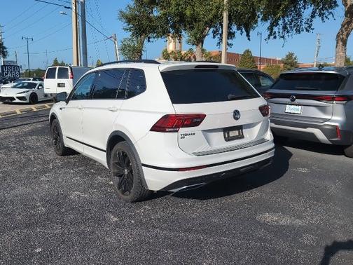 2021 Volkswagen Tiguan 2.0T SE R-Line Black