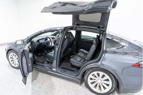 2020 Tesla Model X Long Range