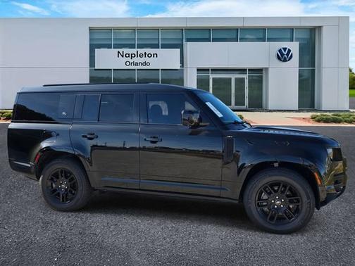 2023 Land Rover Defender X-Dynamic SE