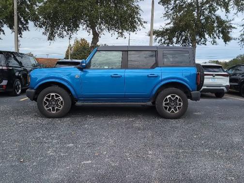 2022 Ford Bronco Outer Banks