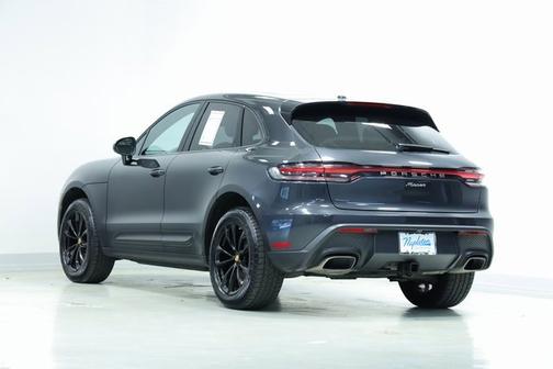 2022 Porsche Macan Base