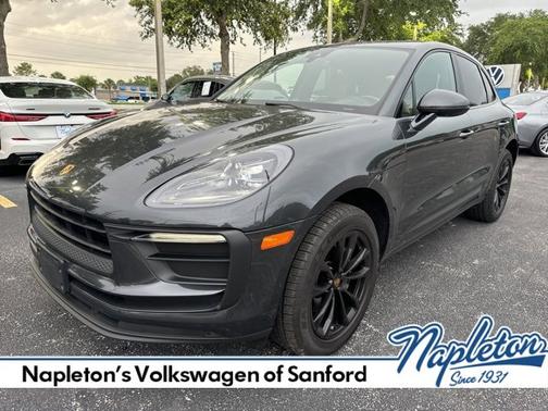 2022 Porsche Macan Base