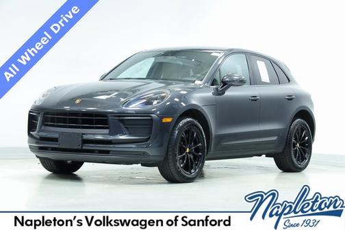 2022 Porsche Macan Base