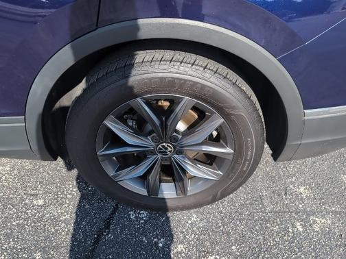 2023 Volkswagen Tiguan SE