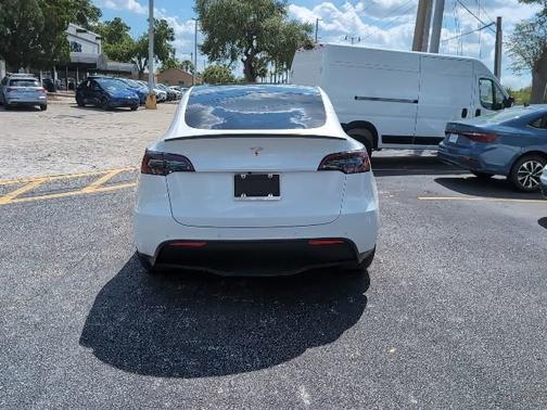 White 2022 Tesla Model Y Performance